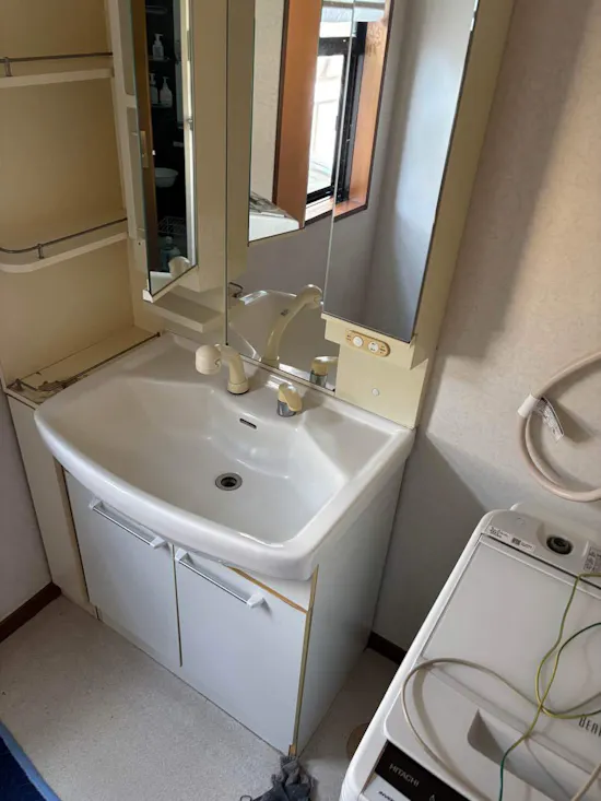 工事前　茨城県石岡市のお客様の洗面化粧台工事