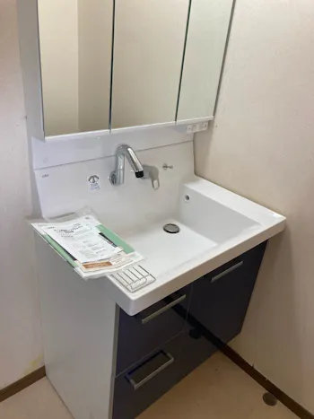 静岡県磐田市のお客様の洗面化粧台工事　具体的な工事内容1