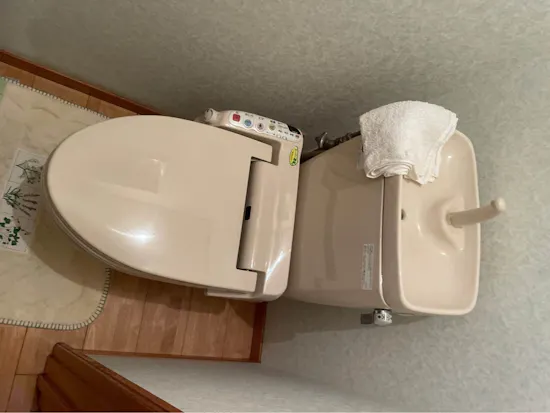 工事前　山梨県上野原市のお客様のトイレ工事