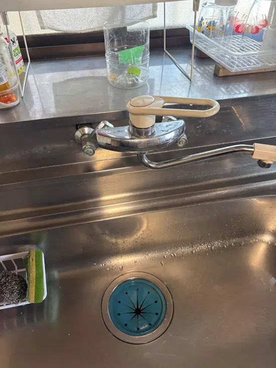 工事前　茨城県水戸市のお客様の水栓工事