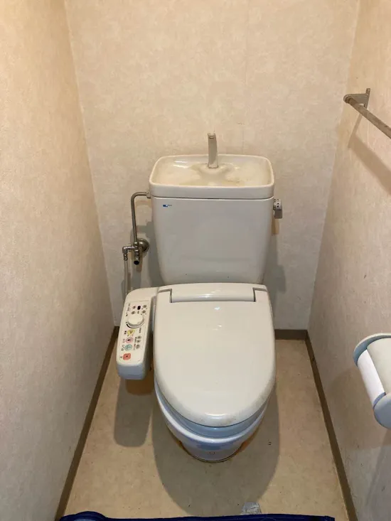 工事前　静岡県袋井市のお客様のトイレ工事