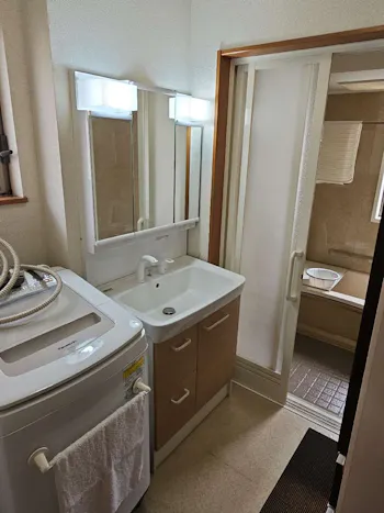 三重県津市のお客様の洗面化粧台工事