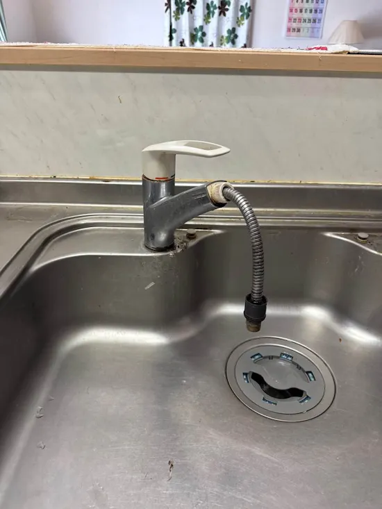 工事前　千葉県茂原市のお客様の水栓工事