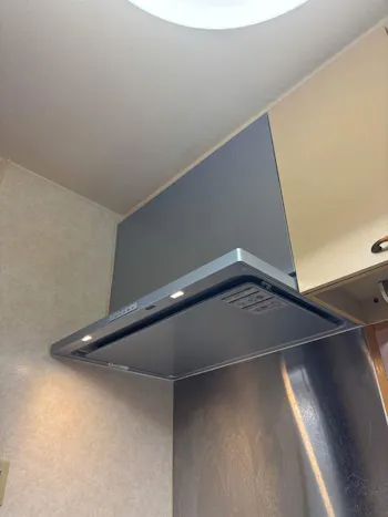 三重県菰野町のお客様のビルトインコンロ・レンジフード工事
