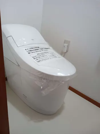 東京都昭島市のお客様の1・２階トイレ・内装工事