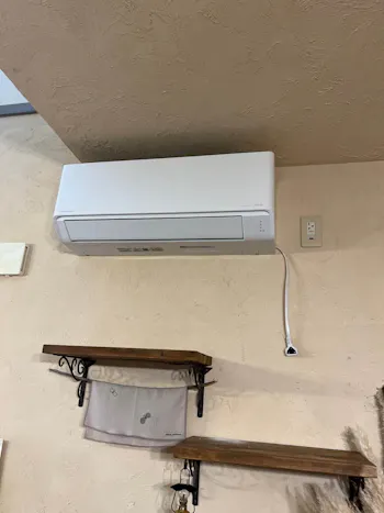 山梨県甲斐市のお客様のエアコン工事