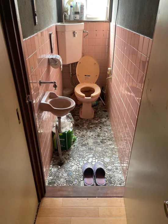 工事前　山梨県都留市のお客様のトイレ工事