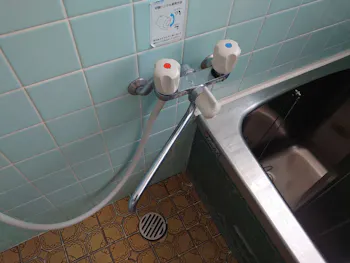 愛知県名古屋市瑞穂区のお客様の浴室混合栓交換工事　具体的な工事内容2