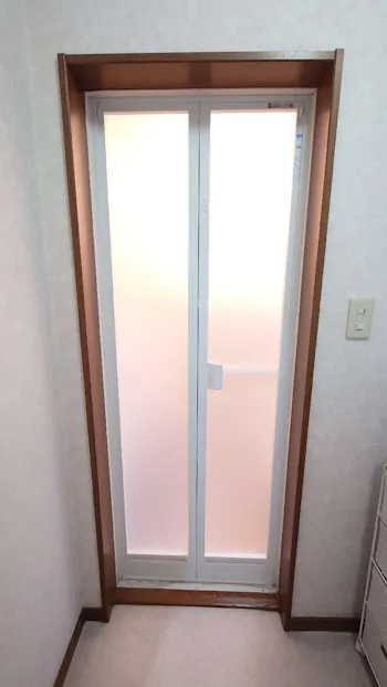 三重県桑名市のお客様の浴室折り戸取り換え工事