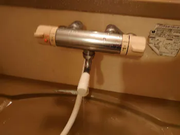 愛知県豊田市のお客様の浴室水栓交換工事　具体的な工事内容2