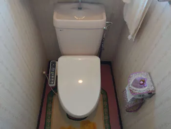 愛知県豊田市のお客様の温水洗浄便座交換工事