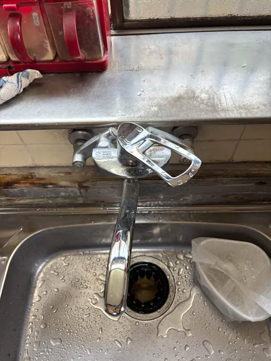 工事前　埼玉県桶川市のお客様の水栓工事