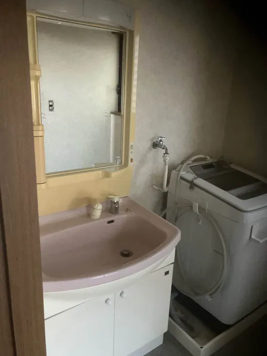 工事前　愛知県半田市のお客様の洗面化粧台内装工事