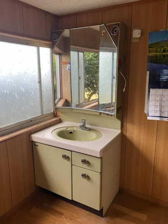 工事前　新潟県新潟市北区のお客様の洗面化粧台工事