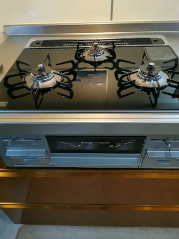 神奈川県伊勢原市のお客様のビルトインコンロ交換工事