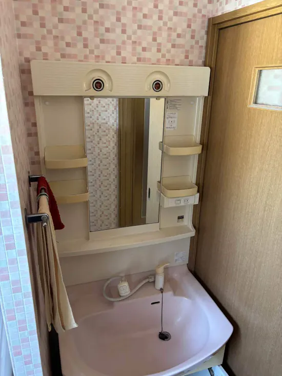 工事前　茨城県ひたちなか市のお客様の洗面化粧台交換工事