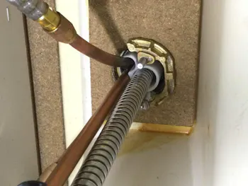 東京都青梅市のお客様のキッチン水栓交換工事　具体的な工事内容2