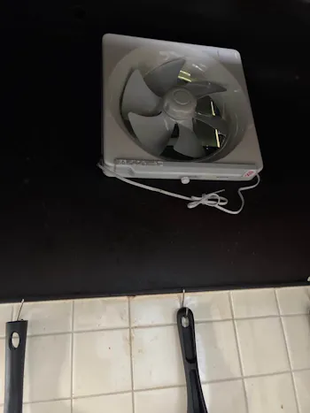 埼玉県比企郡小川町のお客様のキッチン換気扇工事