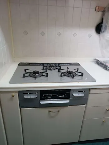 東京都昭島市のお客様のビルトインコンロ・レンジフード交換工事