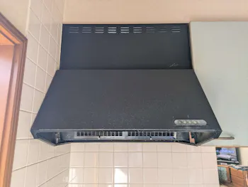 静岡県磐田市のお客様のビルトインコンロ交換工事　具体的な工事内容1