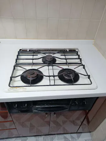 東京都国分寺市のお客様のビルトインコンロ・レンジフード交換工事　具体的な工事内容1