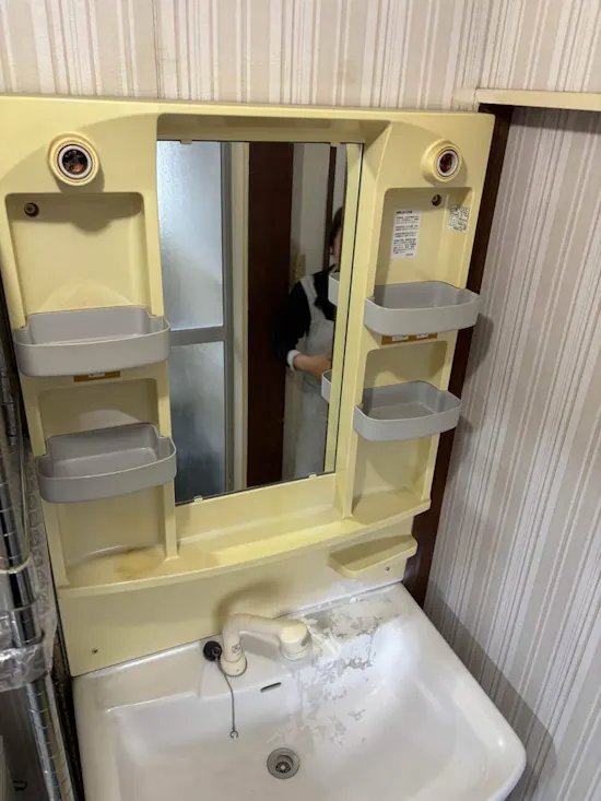 工事前　茨城県北相馬郡のお客様の洗面化粧台交換工事