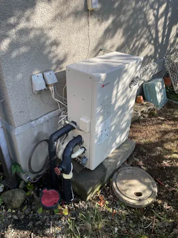 山梨県南都留郡のお客様の石油給湯器交換工事