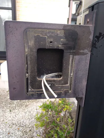 東京都青梅市のお客様のドアホン交換工事　具体的な工事内容1