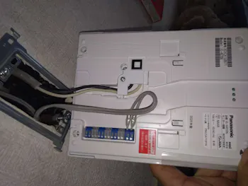 東京都青梅市のお客様のドアホン交換工事　具体的な工事内容6