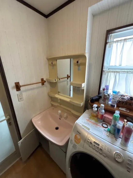 工事前　群馬県高崎市のお客様の洗面化粧台交換工事