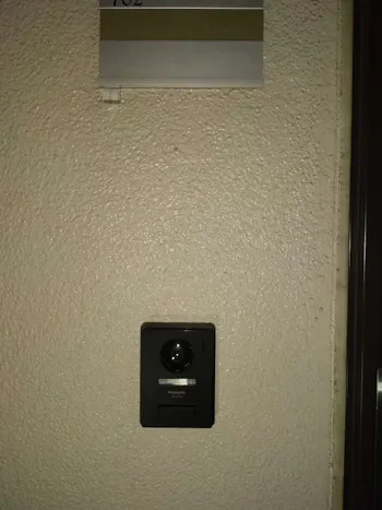 東京都福生市のお客様のドアホン交換工事　具体的な工事内容3