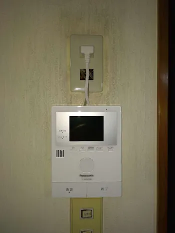 東京都福生市のお客様のドアホン交換工事