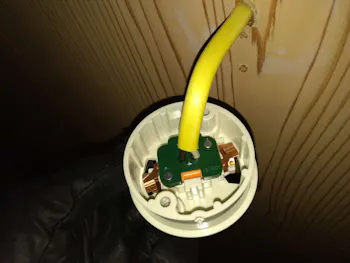 埼玉県飯能市のお客様の照明器具交換工事　具体的な工事内容1