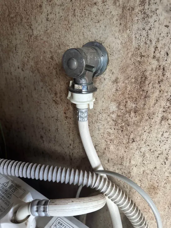 工事前　埼玉県北本市のお客様の洗濯機水栓交換工事