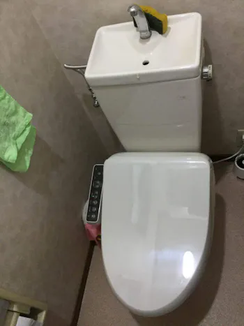 東京都青梅市のお客様の便座交換工事