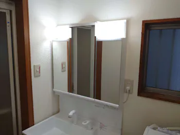 愛知県名古屋市お客様の洗面化粧台交換工事　具体的な工事内容2