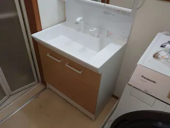 愛知県名古屋市お客様の洗面化粧台交換工事
