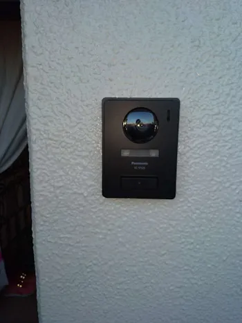 東京都昭島市のお客様のTVドアホン交換工事　具体的な工事内容6