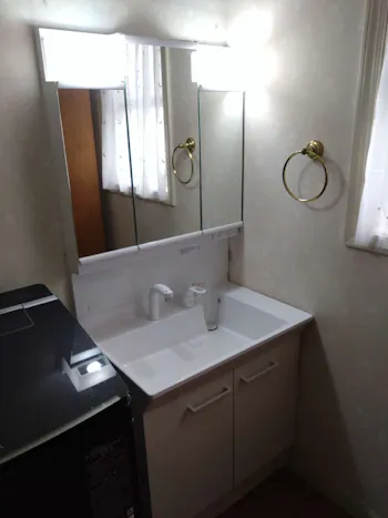 神奈川県横浜市瀬谷区のお客様の洗面化粧台工事