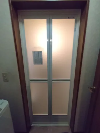 埼玉県朝霞市のお客様の浴室ドア交換工事