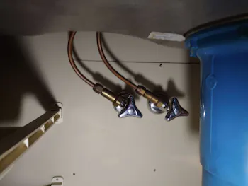 愛知県名古屋市緑区のお客様のキッチン水栓工事　具体的な工事内容2