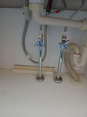 茨城県水戸市のお客様の洗面水栓交換工事　具体的な工事内容1