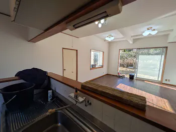 静岡県伊東市のお客様の室内リフォーム_壁紙・クロス張替え工事　具体的な工事内容4