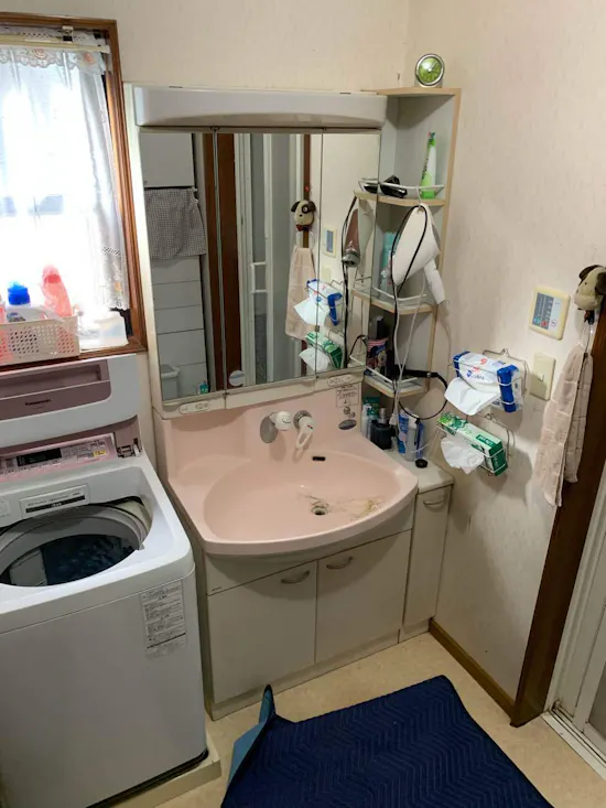 工事前　群馬県館林市のお客様の洗面化粧台工事