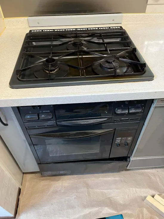 工事前　埼玉県羽生市のお客様のビルコン・レンジフード・ガスオーブン交換工事