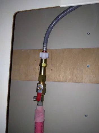 東京都青梅市のお客様のキッチン混合栓交換工事　具体的な工事内容5