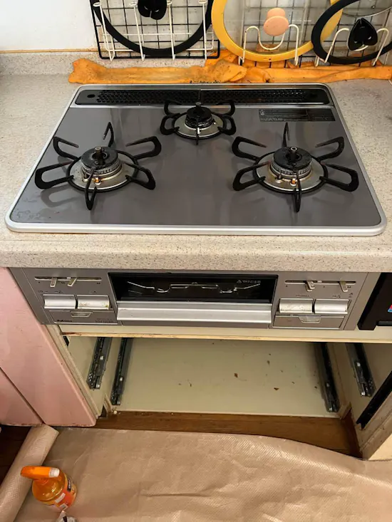 工事前　埼玉県久喜市のお客様のビルトインコンロ・ガスコンロ工事