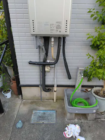 神奈川県大和市のお客様のガス給湯器交換工事　具体的な工事内容1