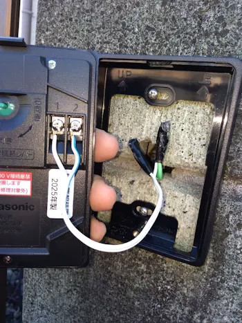 東京都青梅市のお客様のインターホン交換工事　具体的な工事内容2