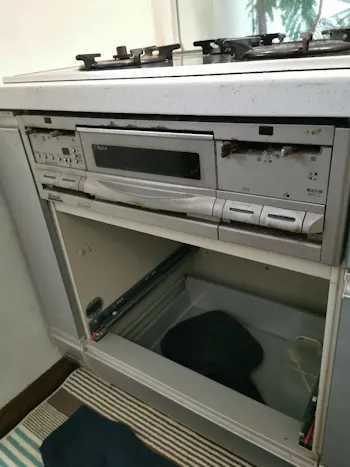 神奈川県横浜市のお客様のビルトインコンロ交換工事　具体的な工事内容6